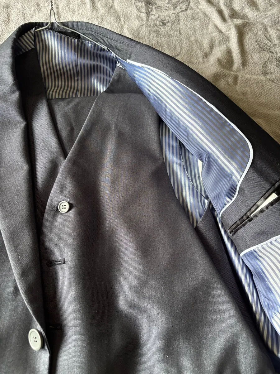 Voeut Moda 3 piece suit navy with blue 40R - Image 2