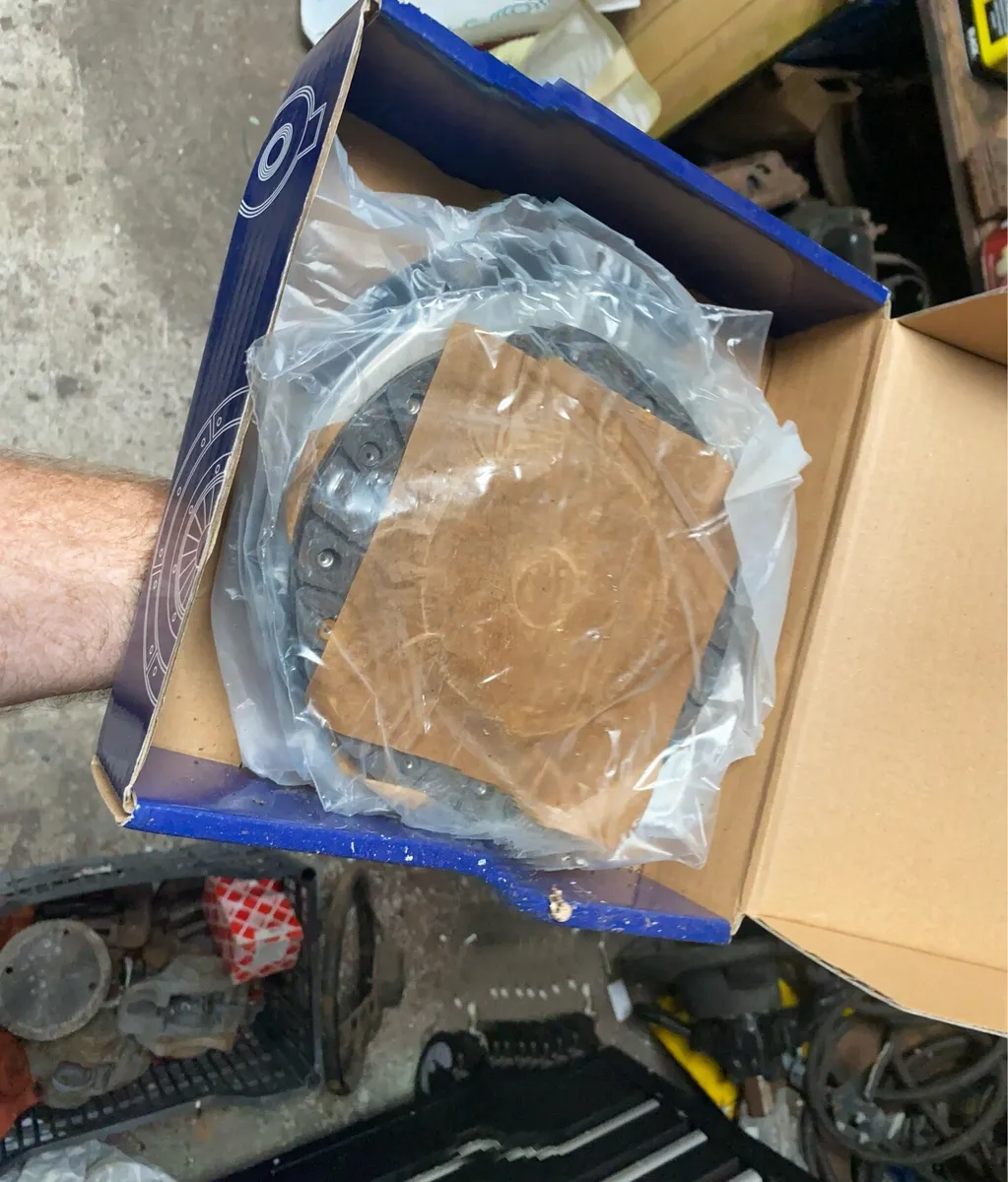 Triumph/MG 1500 Engine and Box - Image 3