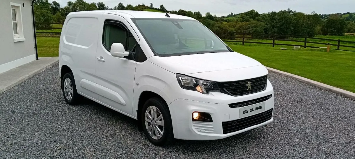⭐️2019 Peugeot Partner 1.5 Hdi 130Bhp High Spec ⭐️ - Image 3