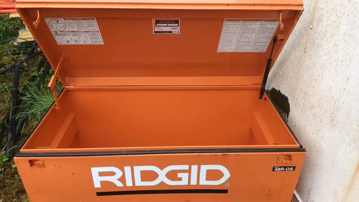 TOOL CHEST - Image 2