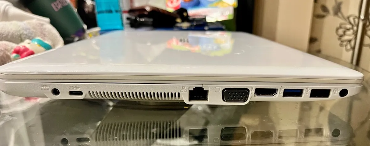 Windows Laptop PC - Image 2