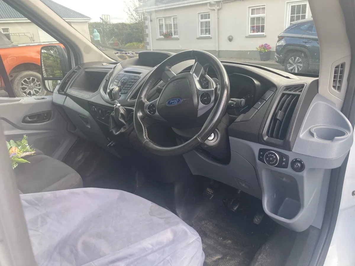 Ford transit 2018 2 litre diesel - Image 4