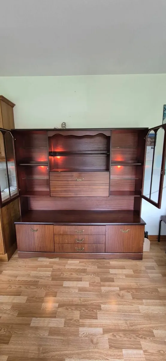 Display Cabinet - Image 2