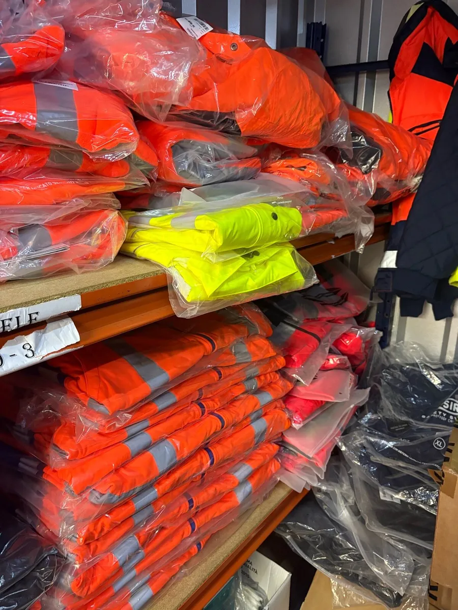 PPE WORKWEAR - Image 1