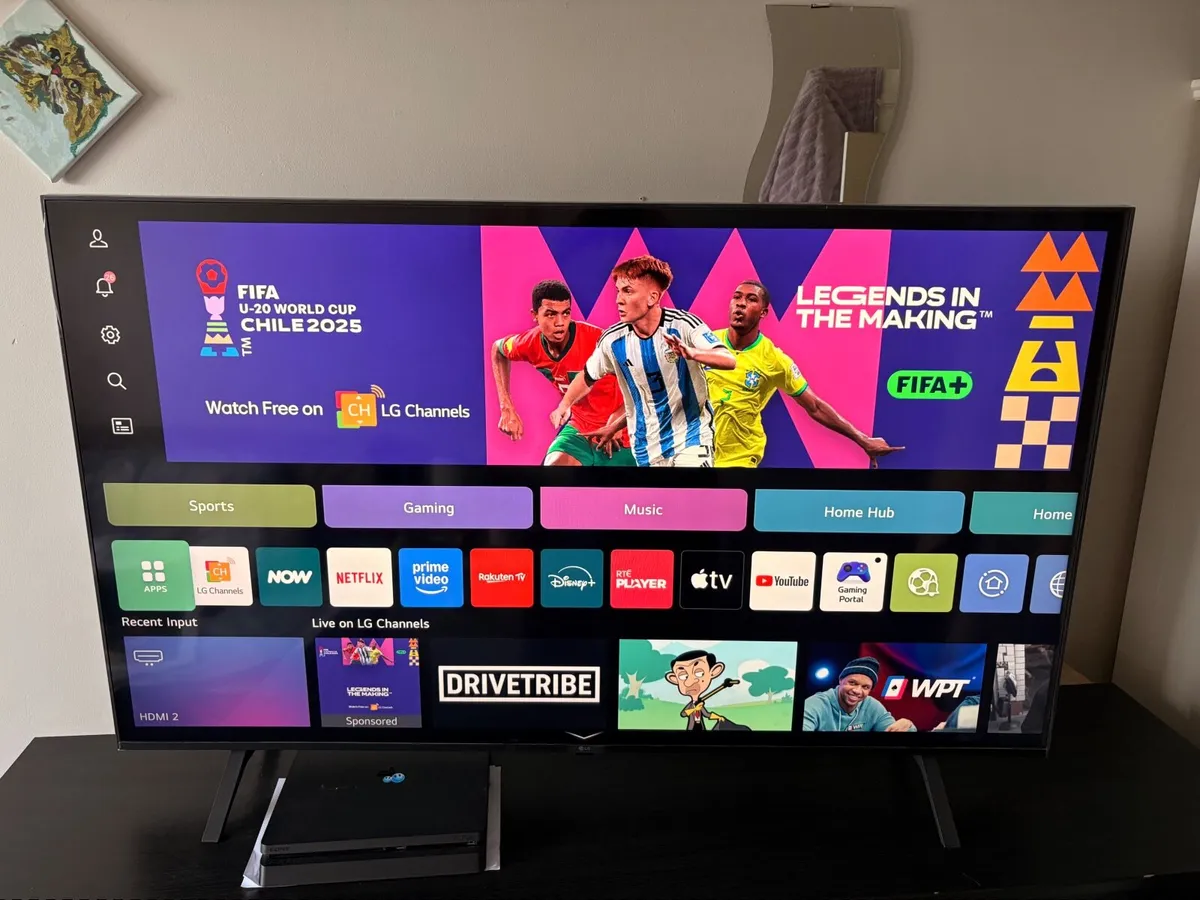 LG Smart tv 55’ - Image 2