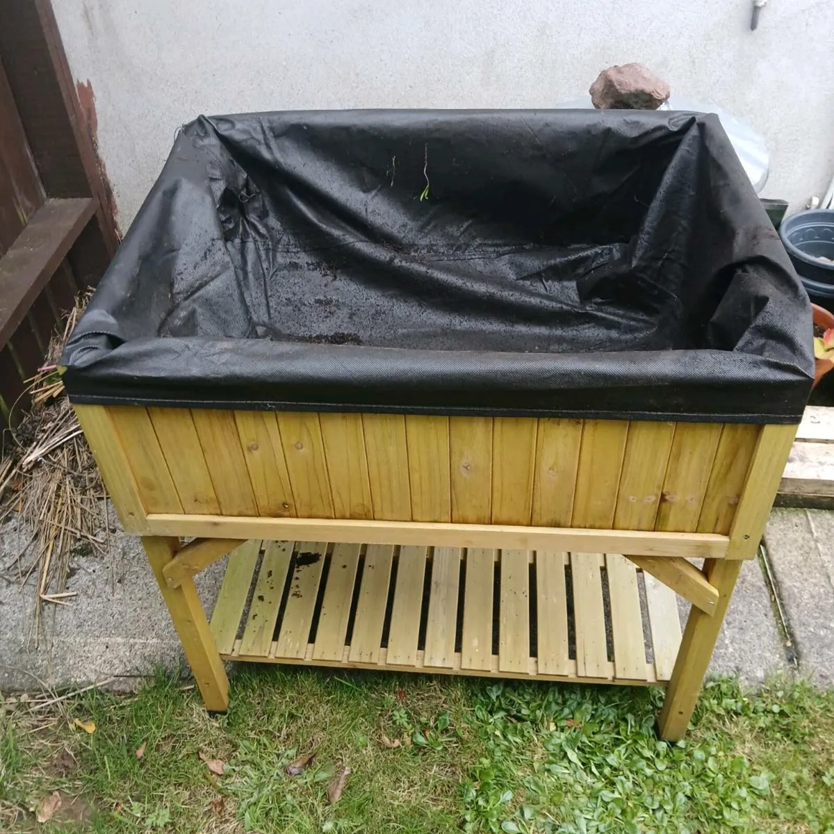 Raised bed planter - Image 1
