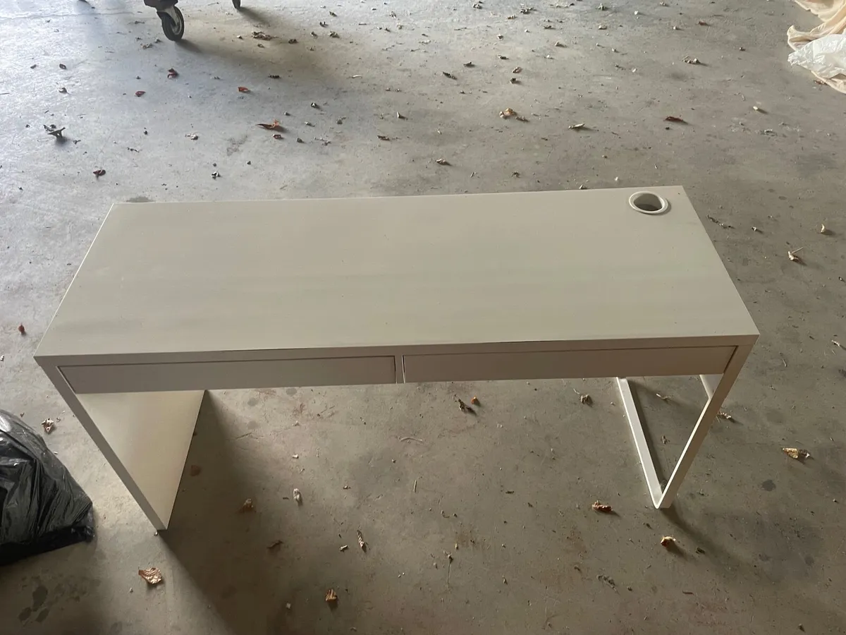 Office table