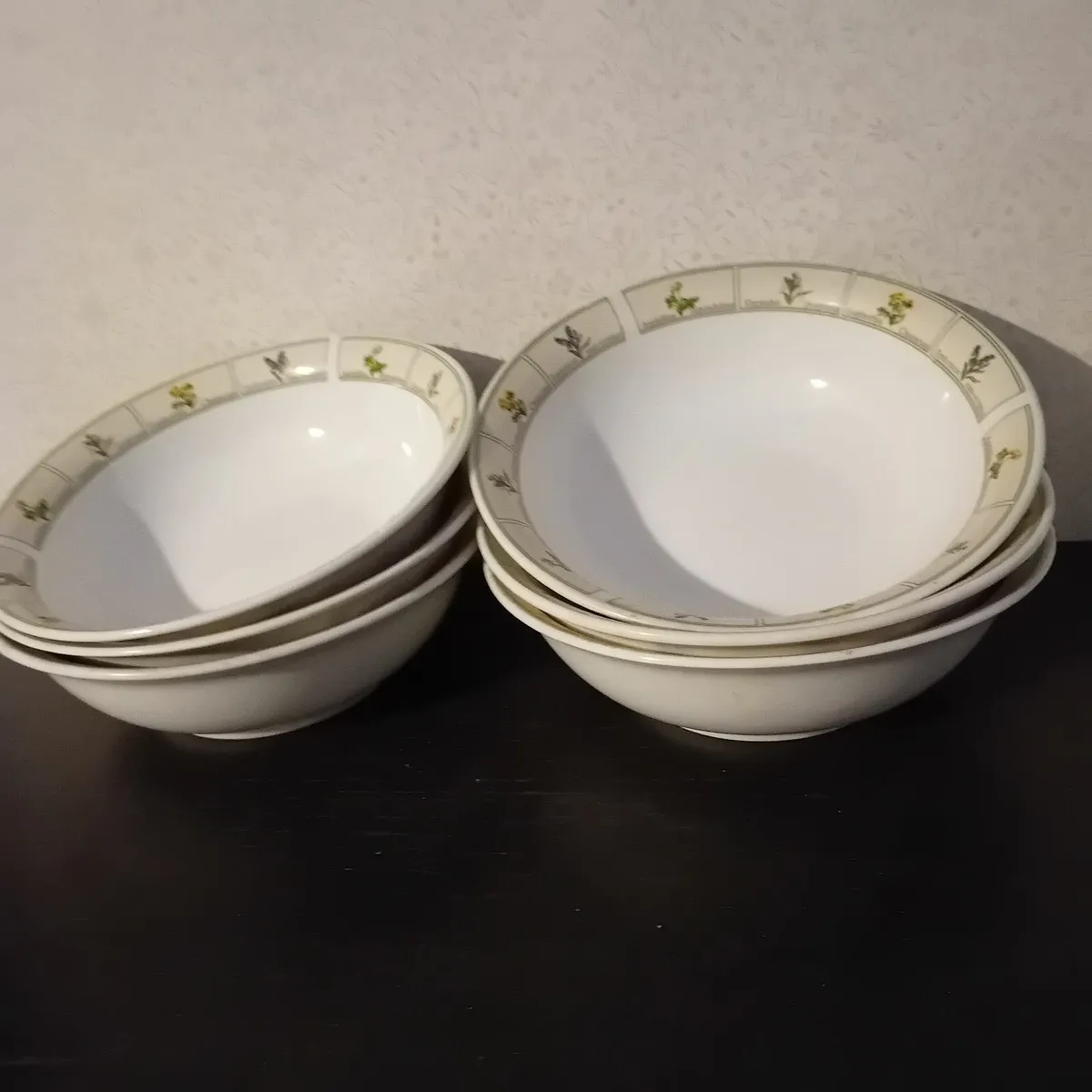 Cups Bowels Pyrex dishes - Image 3