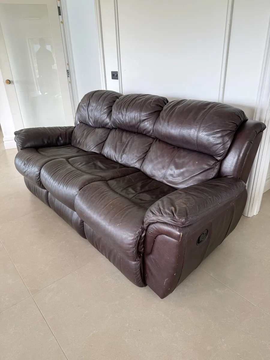Leather suite - Image 2