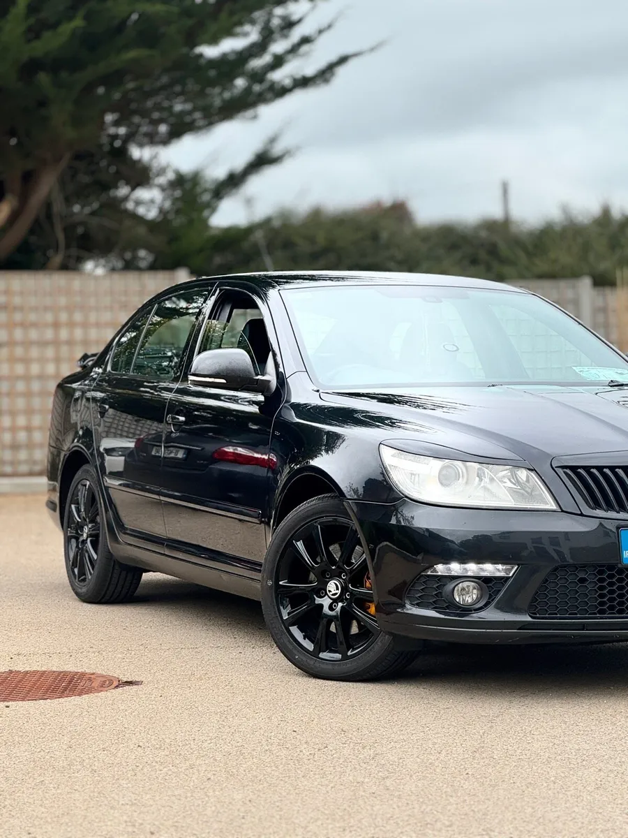 Octavia RS 2.0 TDI – 2011 - Image 1