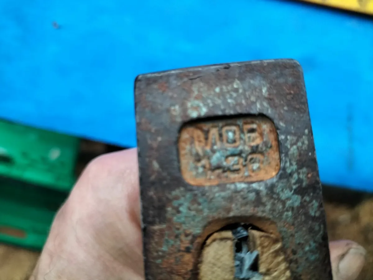 2lb Cross pein Hammer by MOB - Image 2