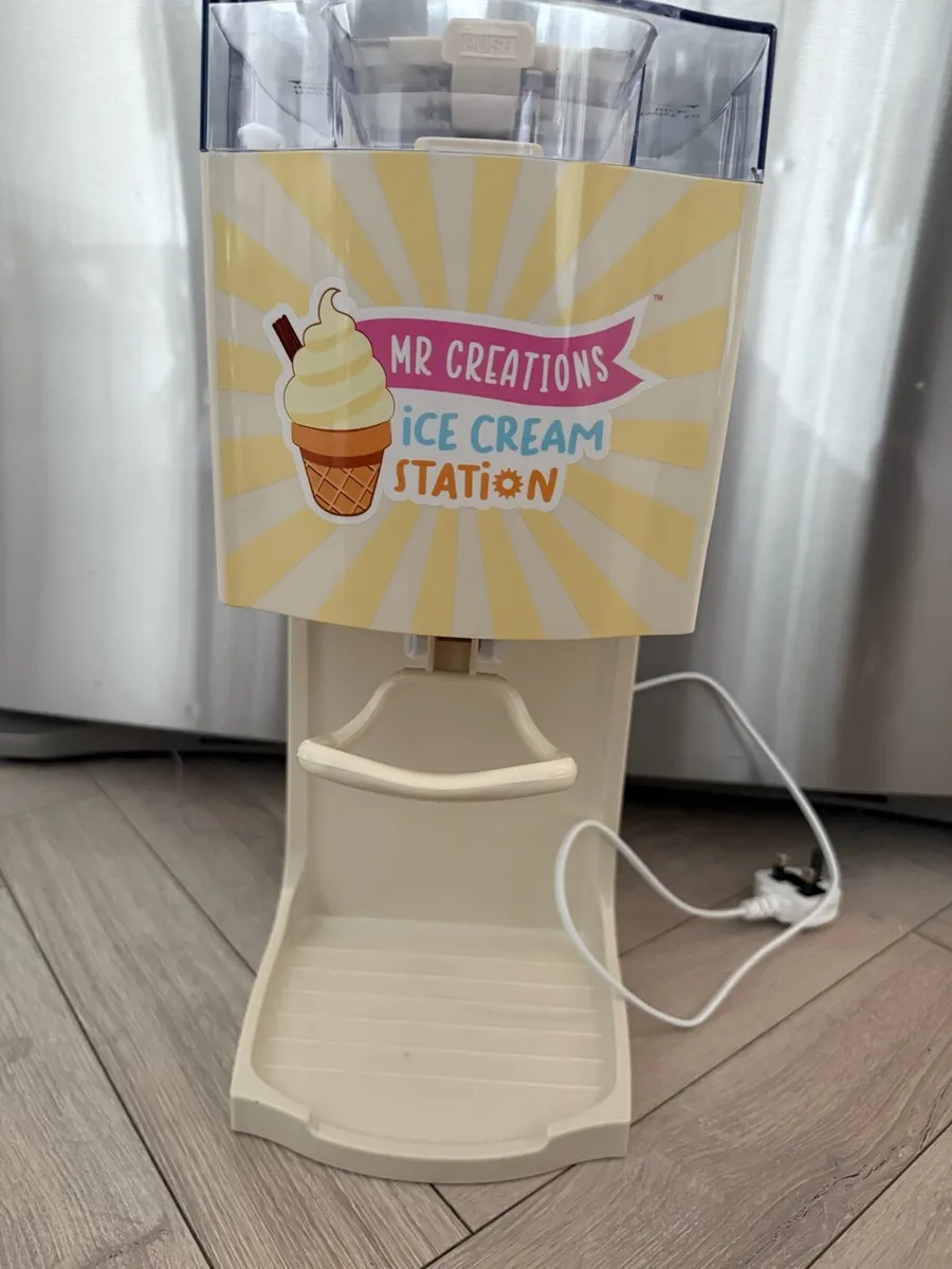 Ice cream Machine - Image 1