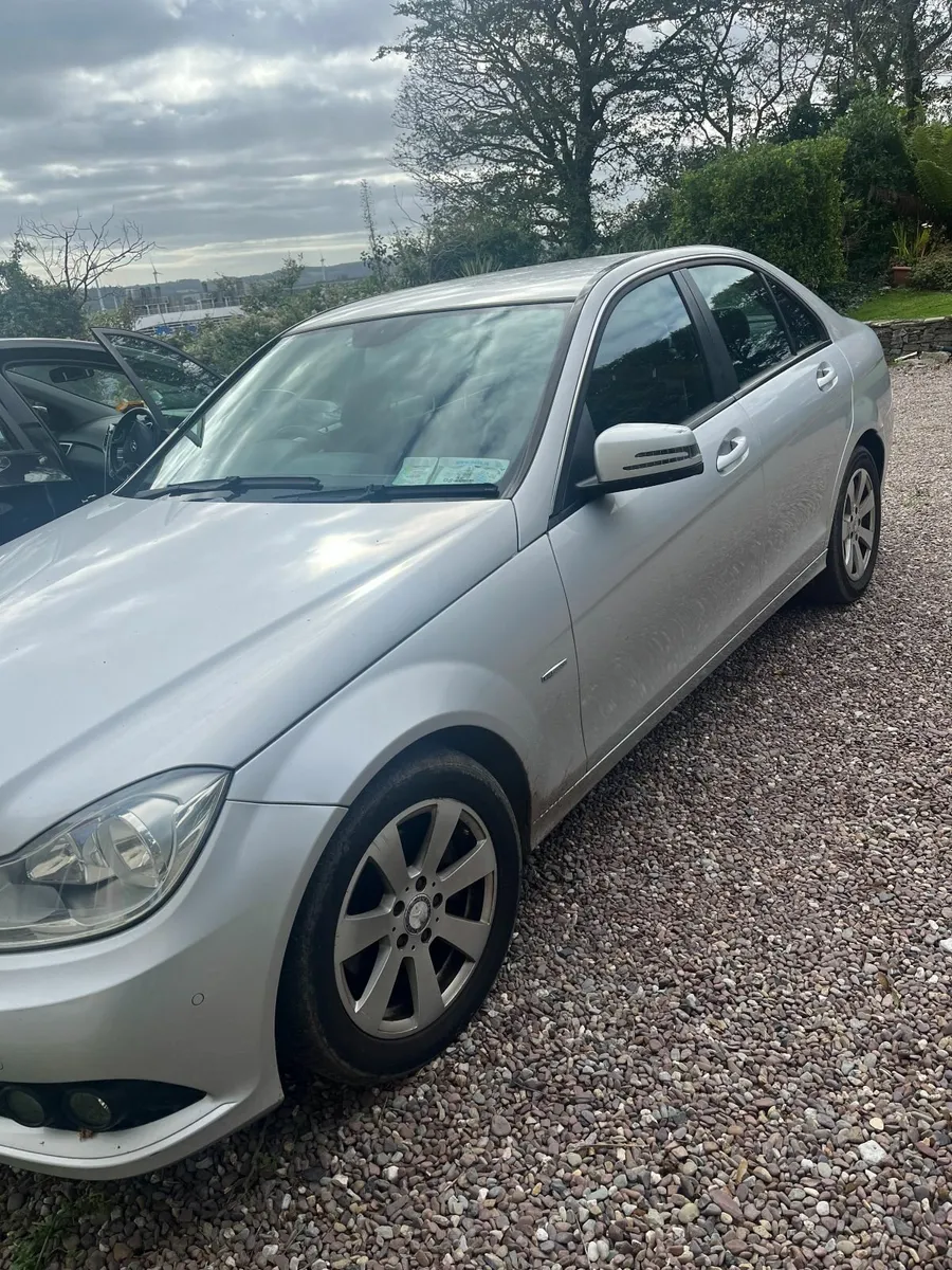 Mercedes-Benz C-Class 2012 - Image 3