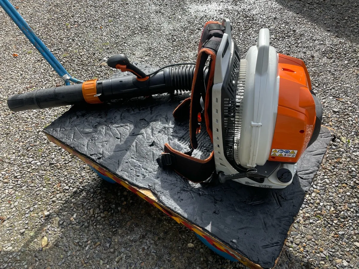 Stihl br 800 leaf blower - Image 2