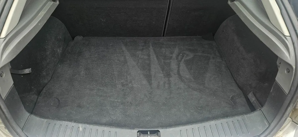 Ford Focus 2011 - Image 4