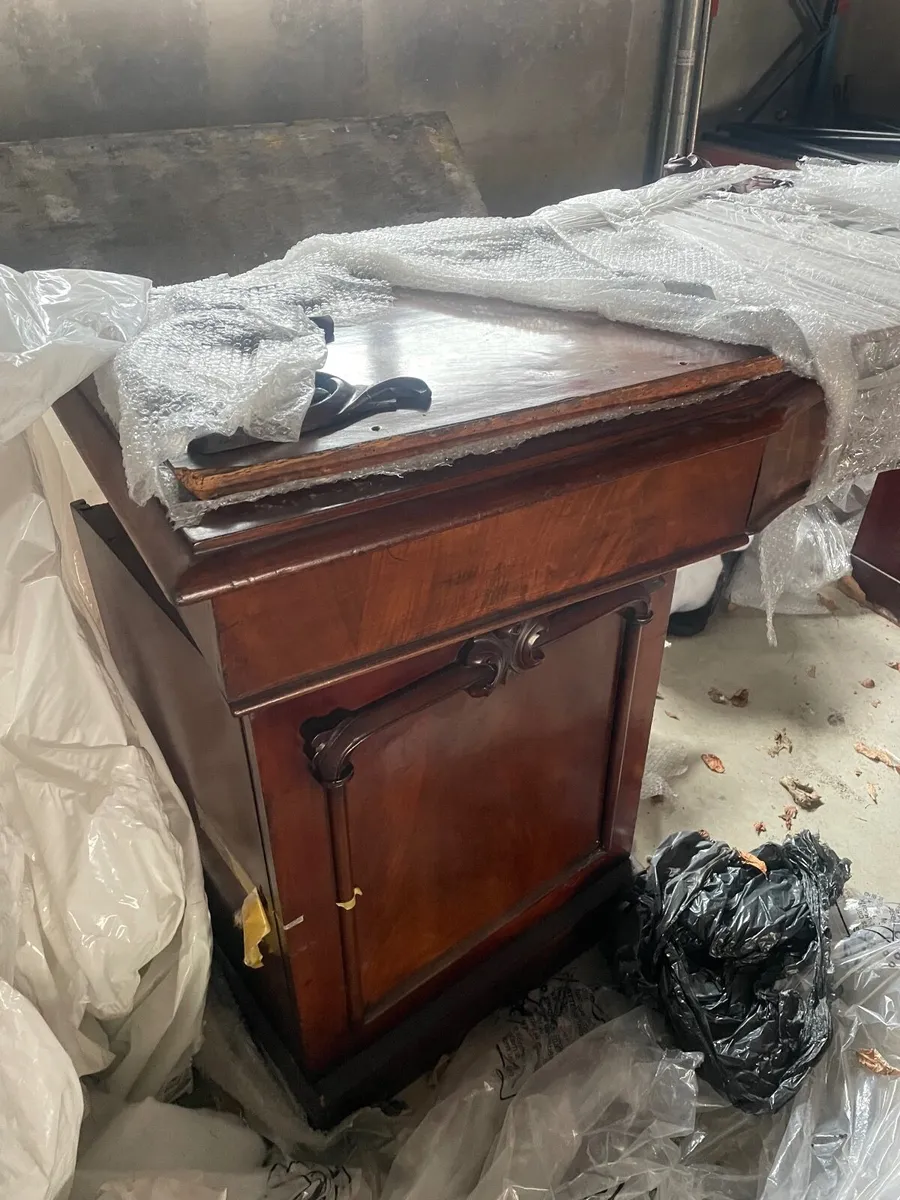 Antique sideboard - Image 2