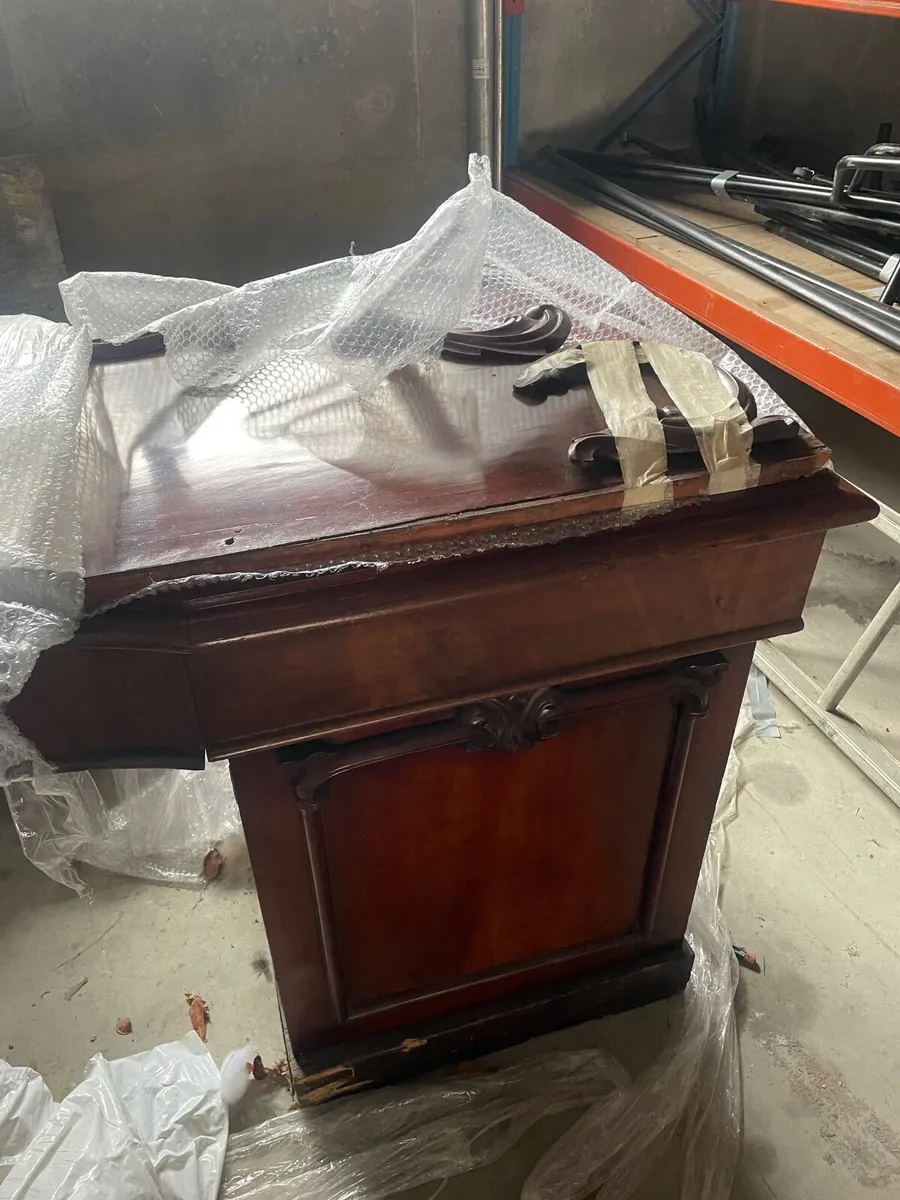 Antique sideboard - Image 3