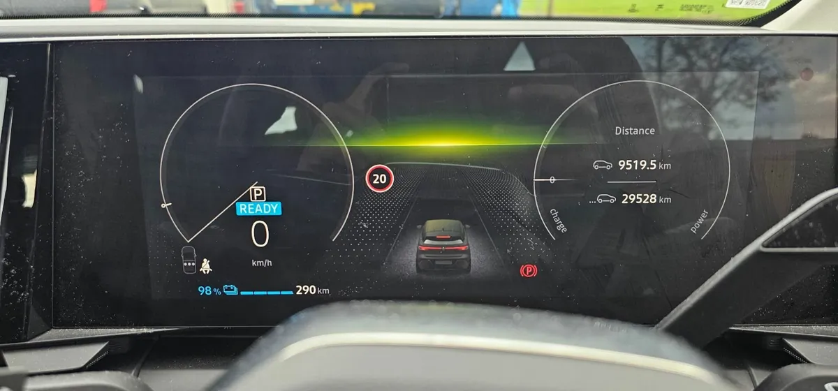 Renault Megane 2023 - Image 4