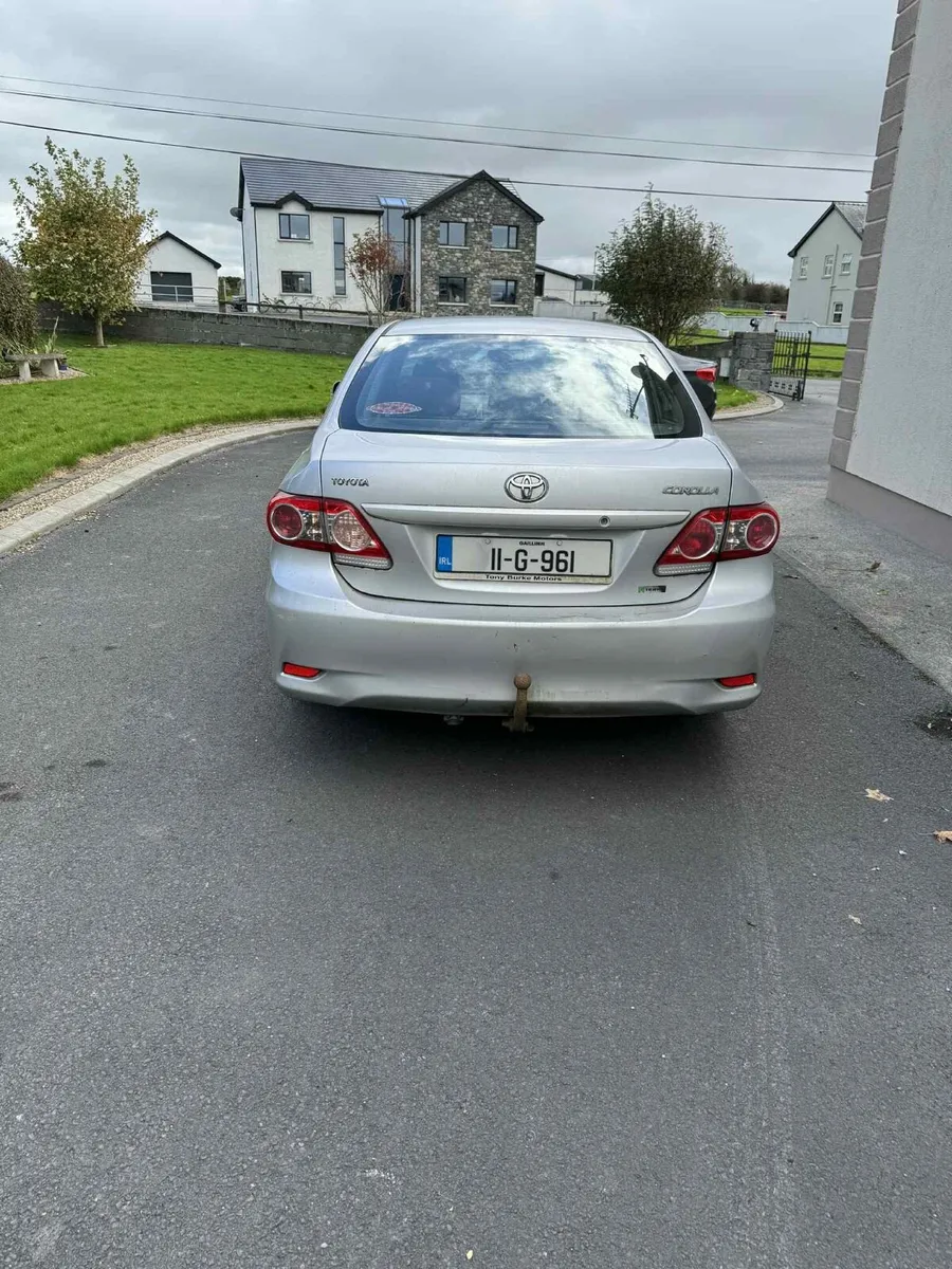 2011 Toyota Corolla - Image 2