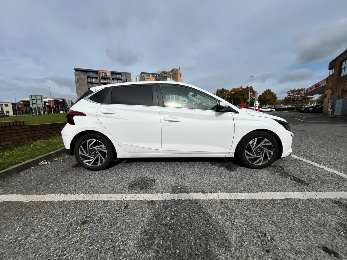 Hyundai i20 Deluxe Plus 1.2 Petrol - Image 4