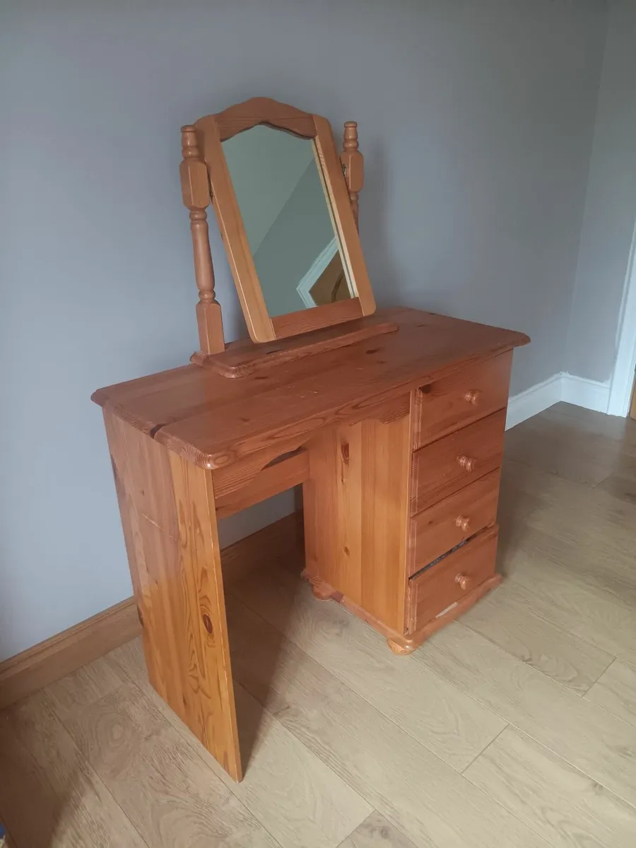 Bedroom furniture - Image 3