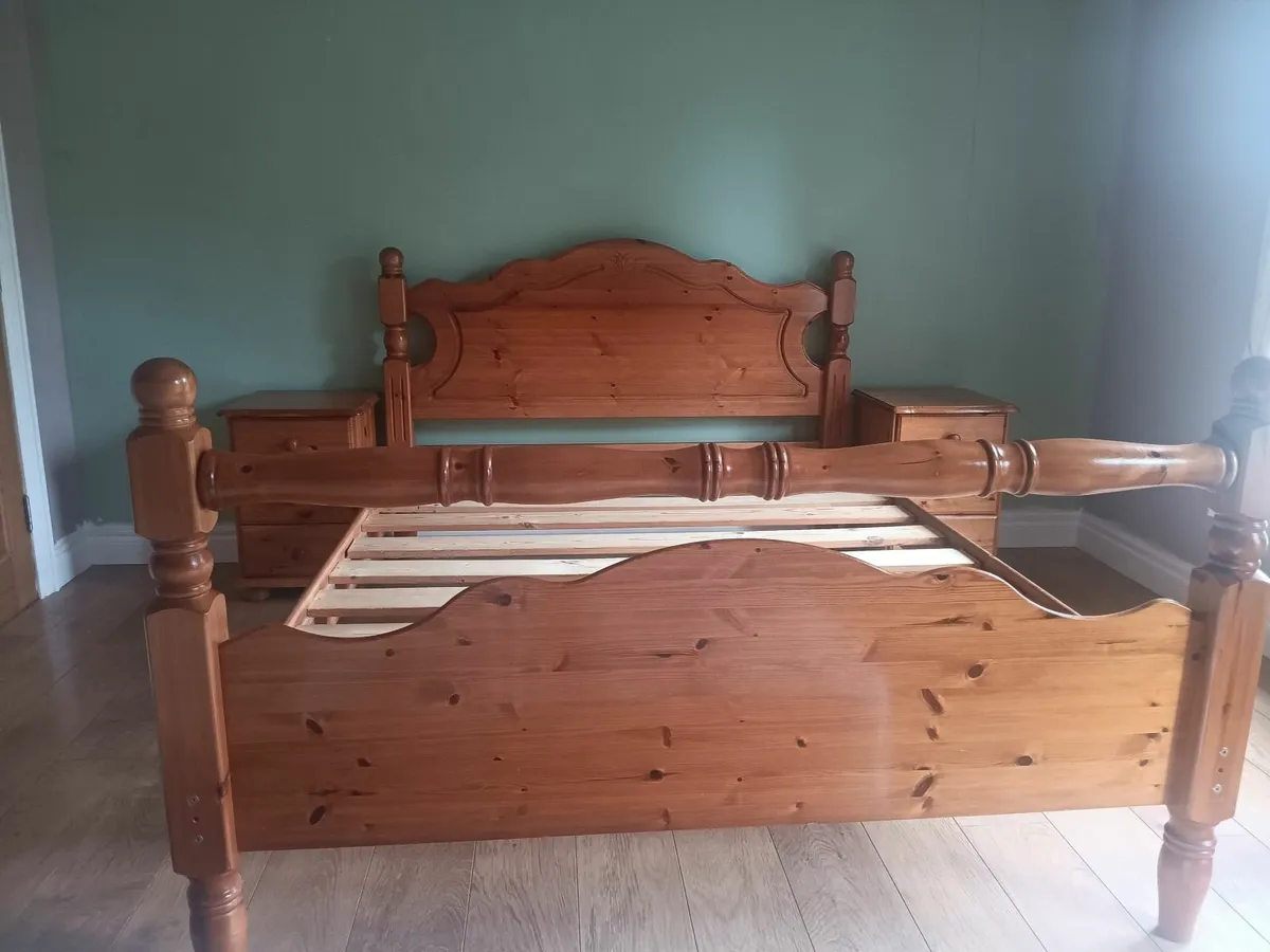 Bedroom furniture - Image 1
