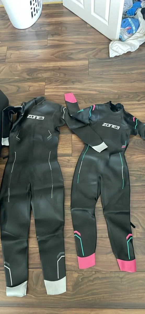 Wet suits - Image 3