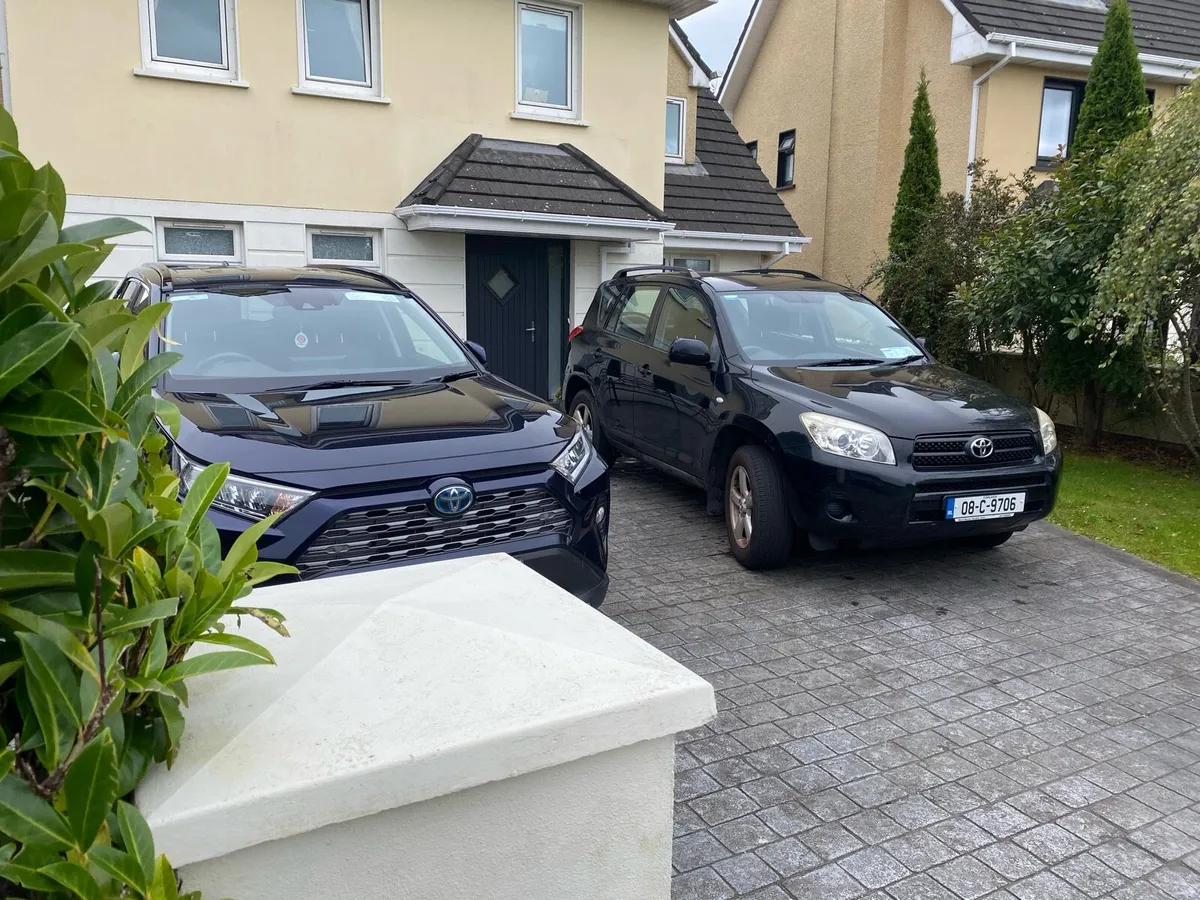 Toyota RAV4 2008 - Image 2