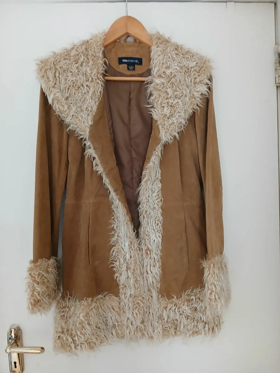 Ladies jacket size 8 - Image 1