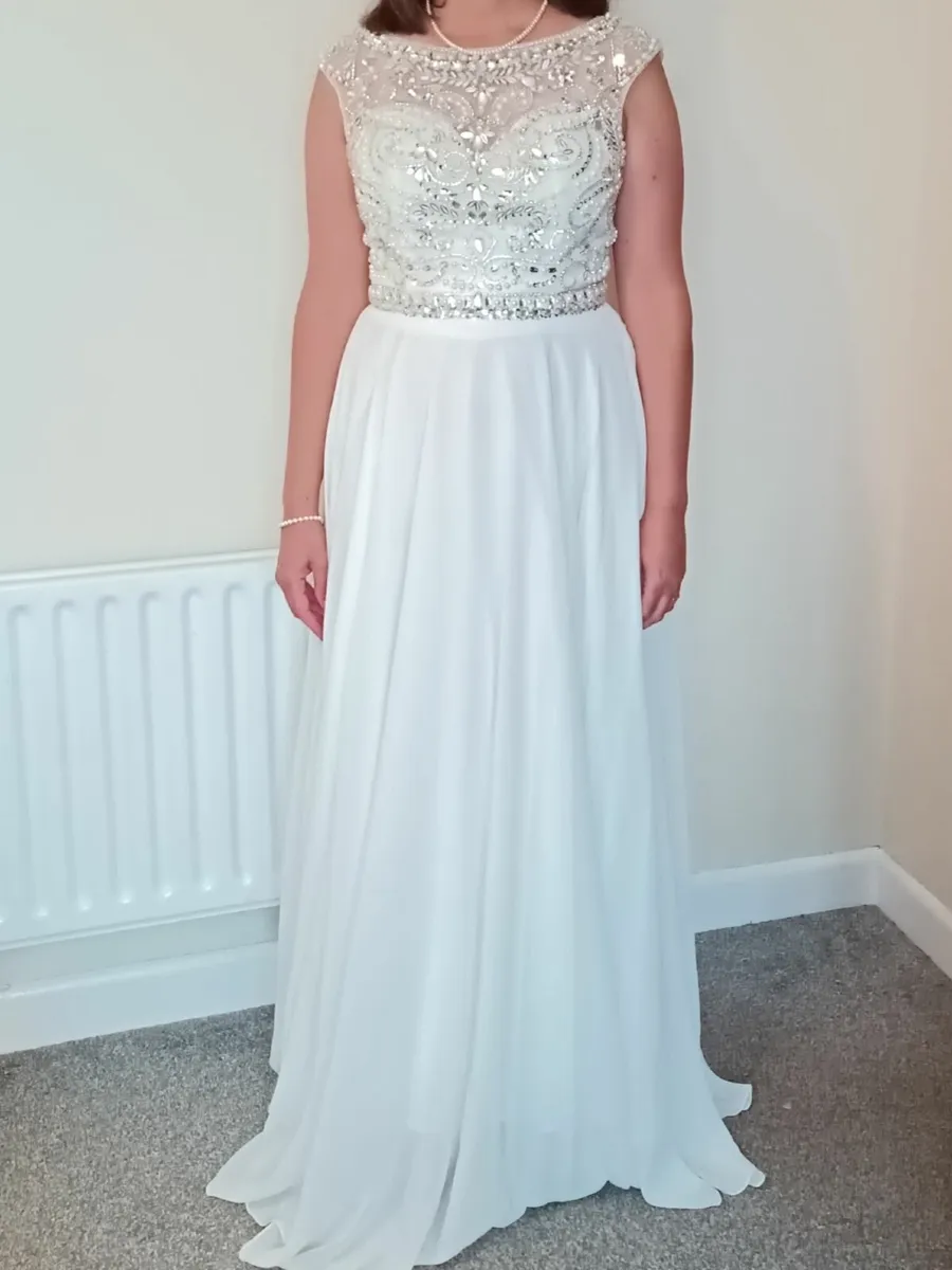 Wedding dress - Image 2