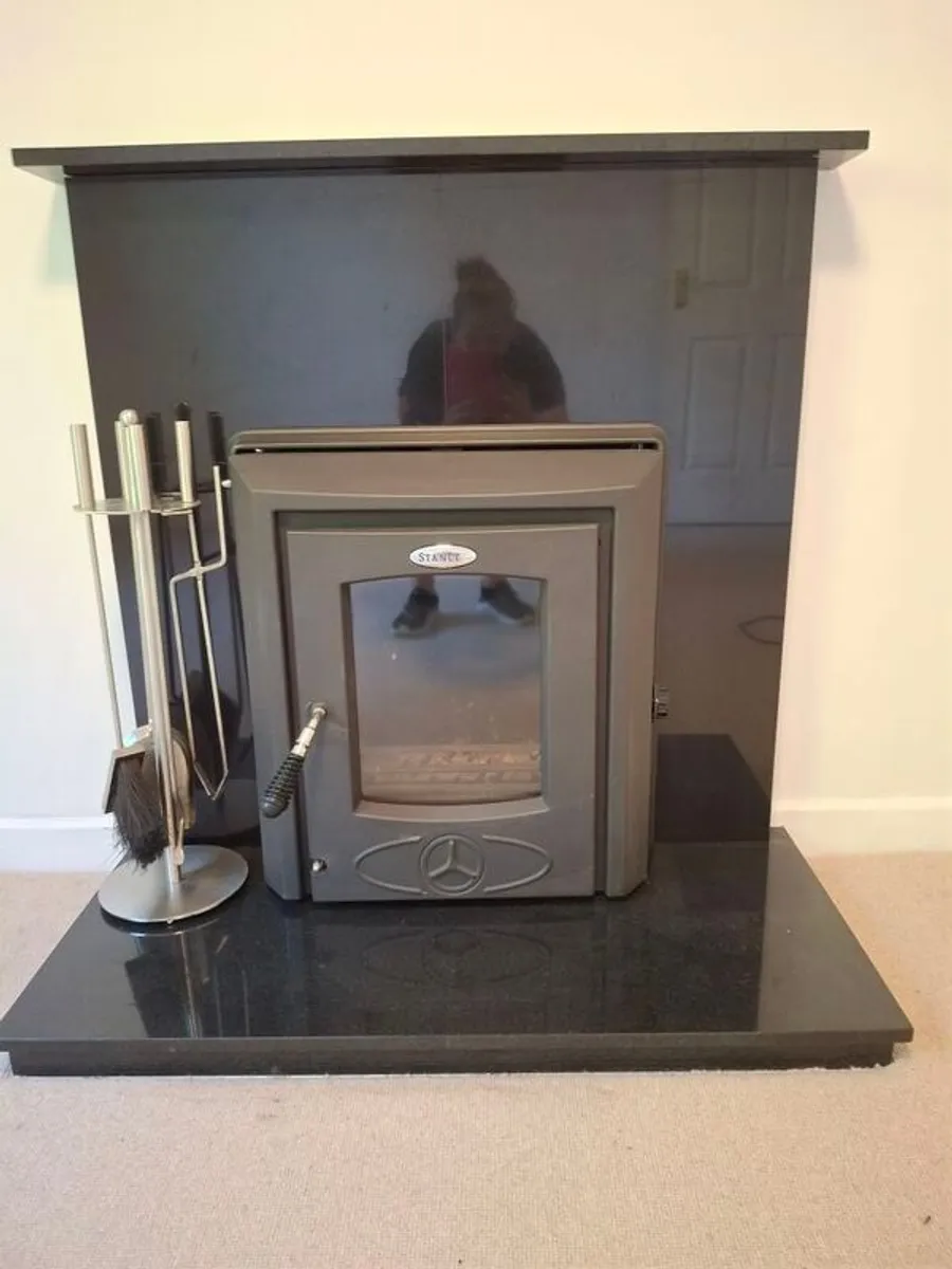 Stanley Stove with Back Boiler - Image 3