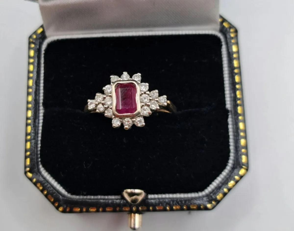9ct yellow gold ruby and diamond ring size P - Image 4