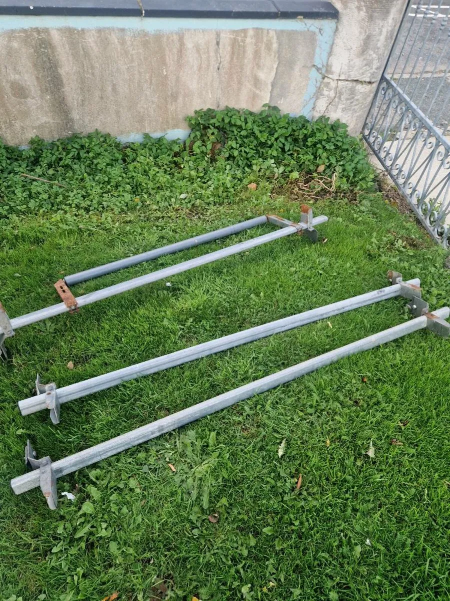 Roof rack - Image 2
