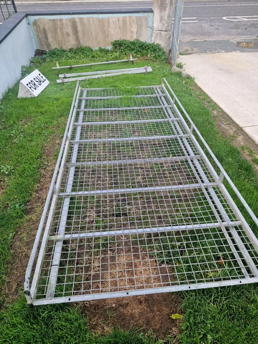 Roof rack - Image 2