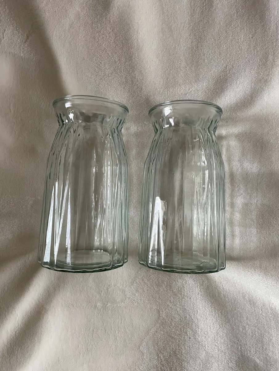 Vases - Image 2