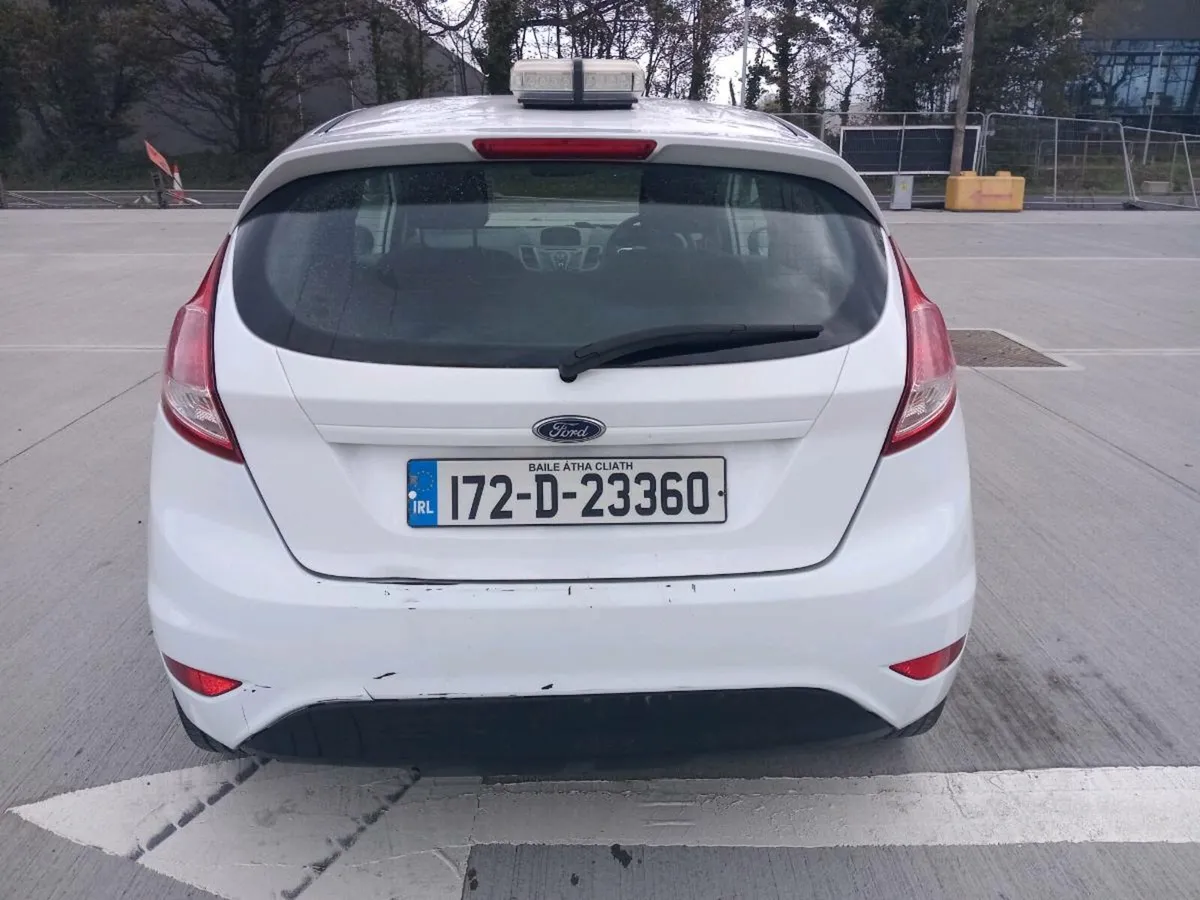 2017 ford fiesta van - Image 4