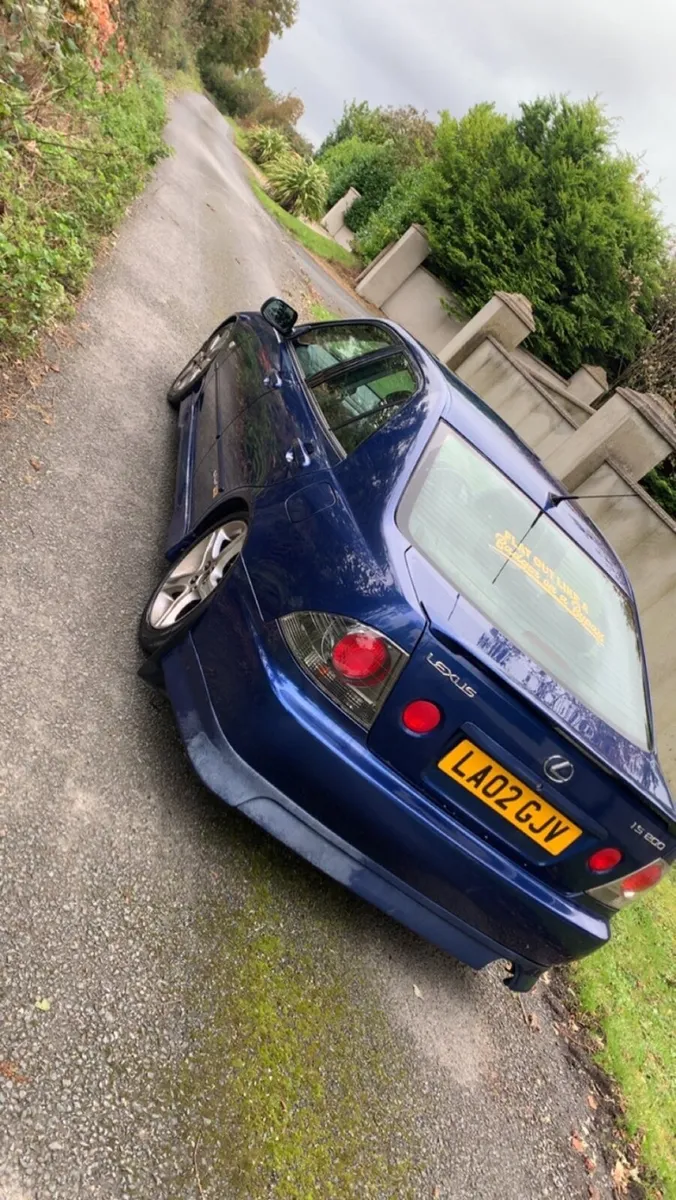 Lexus is200 - Image 3