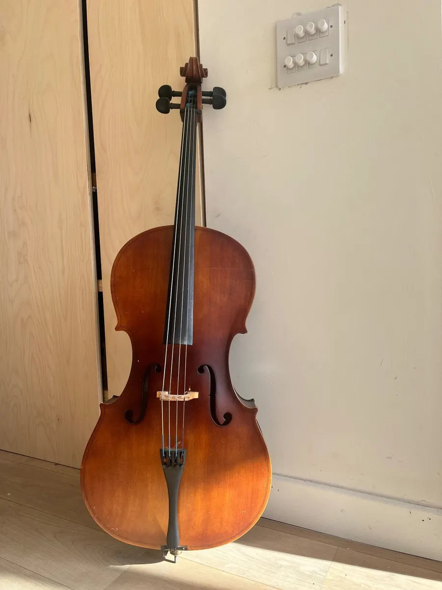 Cello 3/4 - Image 1