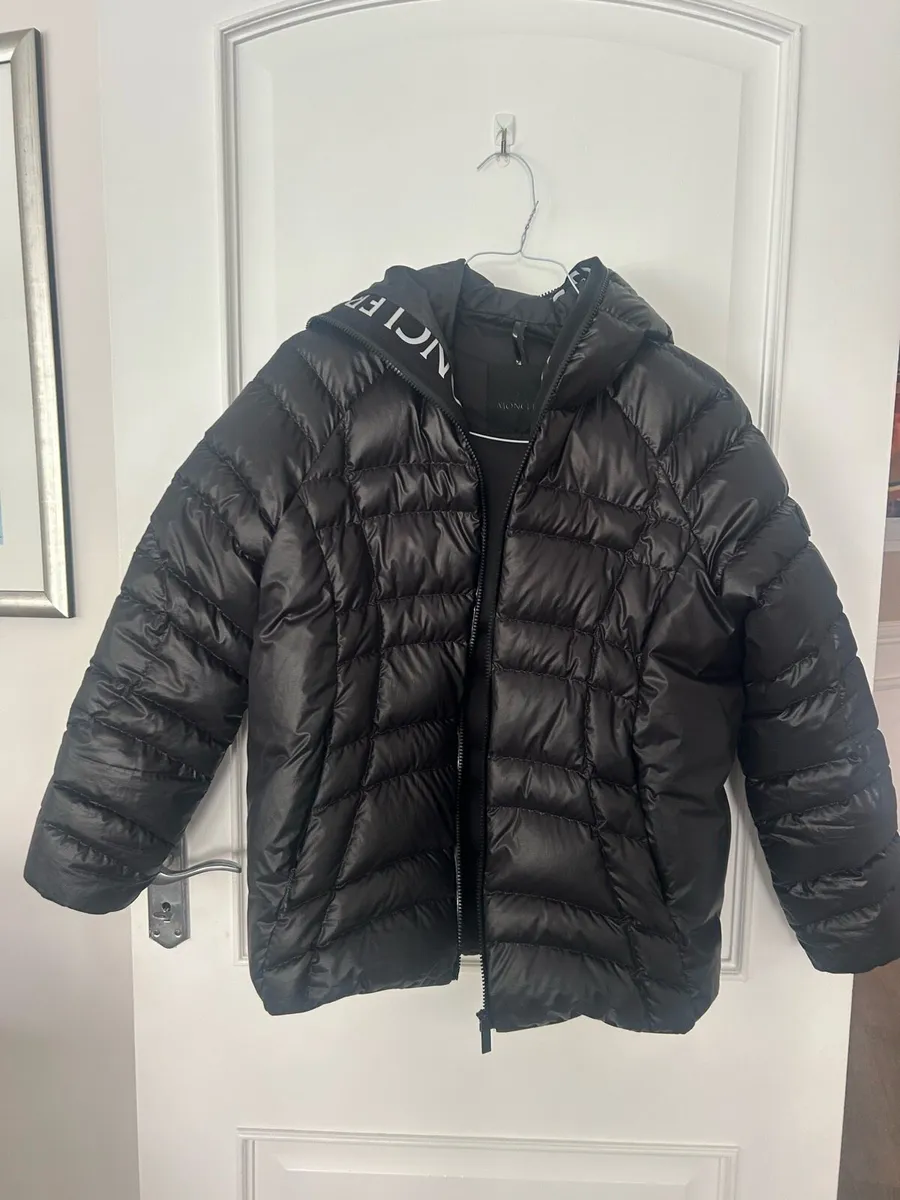 Moncler Jacker - Image 1