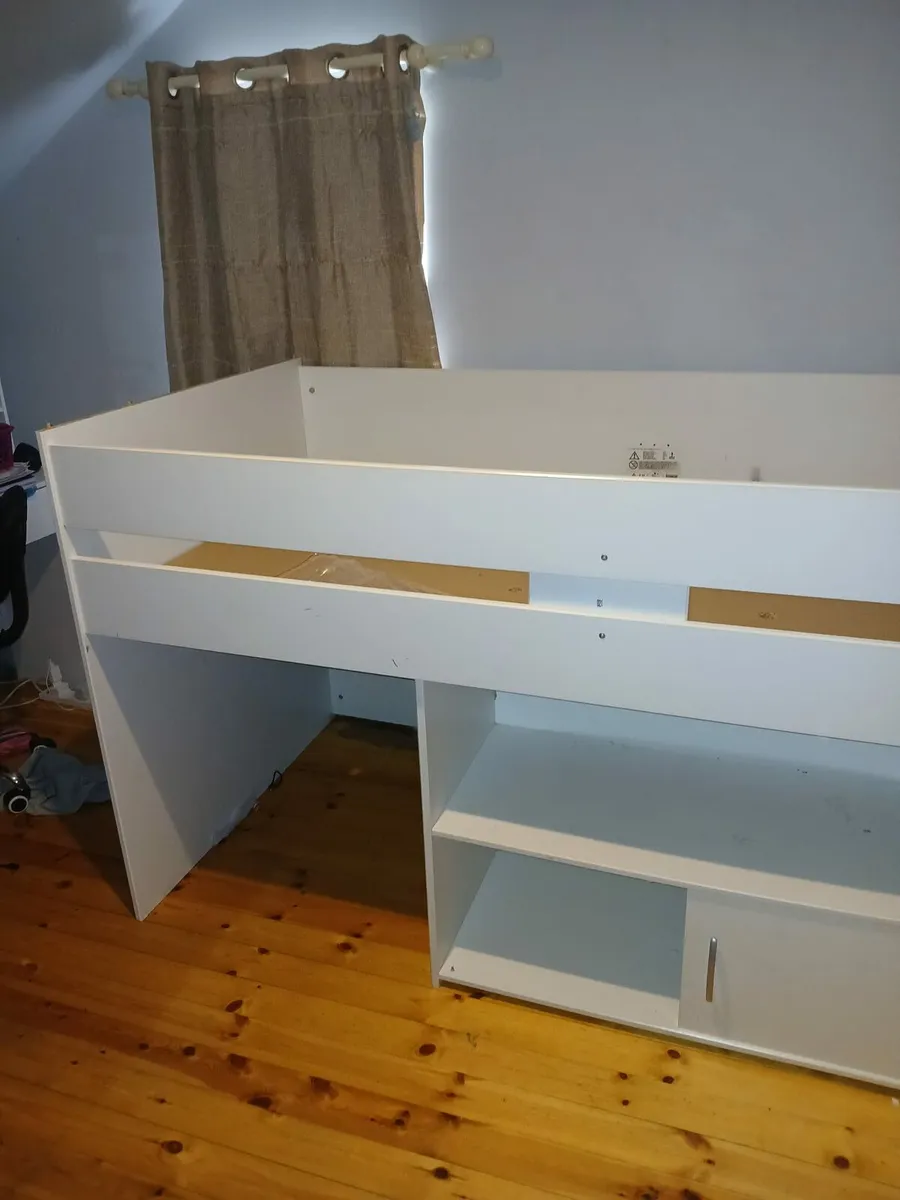Single mid sleeper bed frame - Image 2