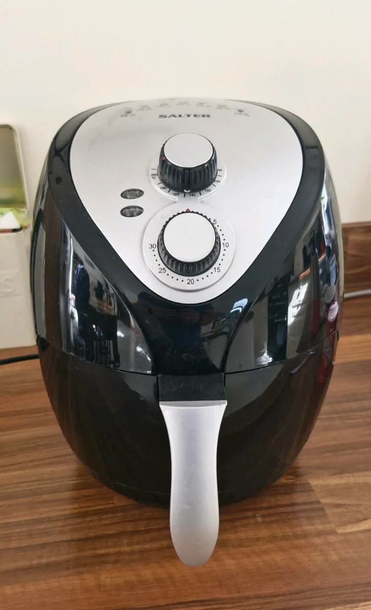 Salter Air Fryer - Image 1