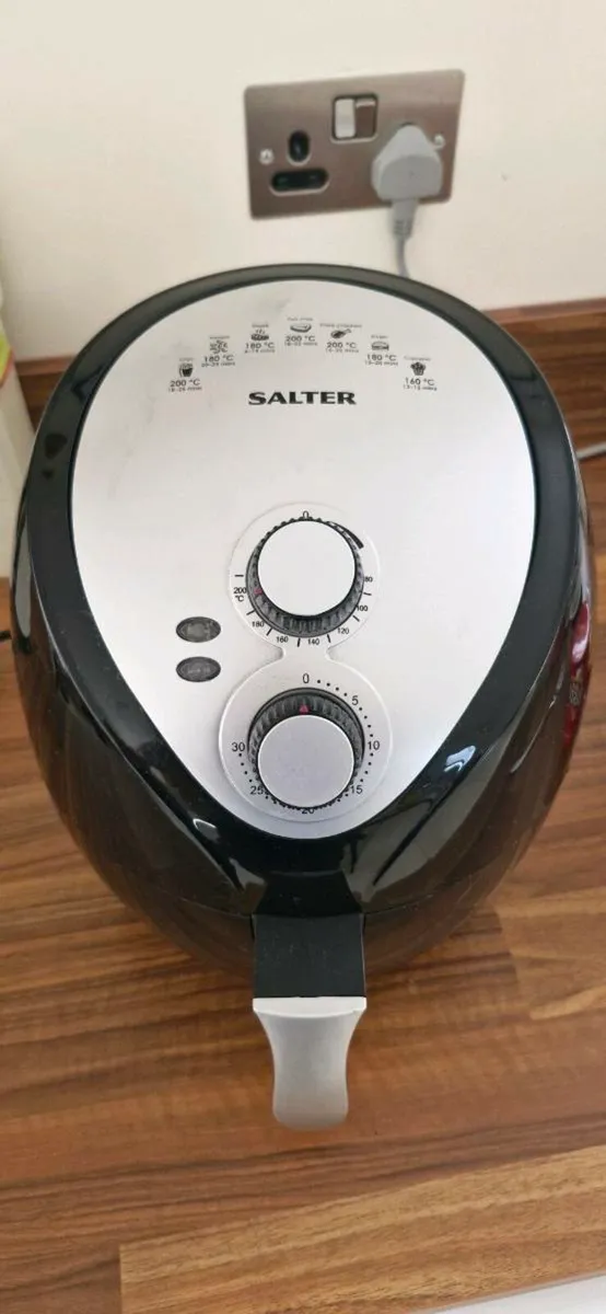 Salter Air Fryer - Image 2