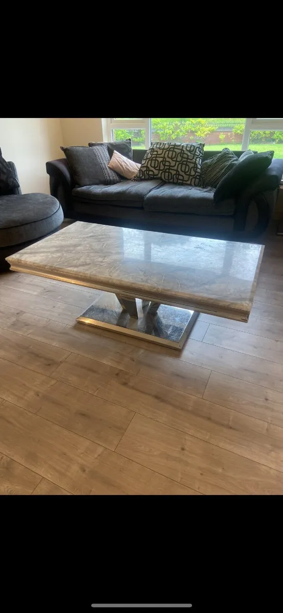 Coffee table and lamp table - Image 2