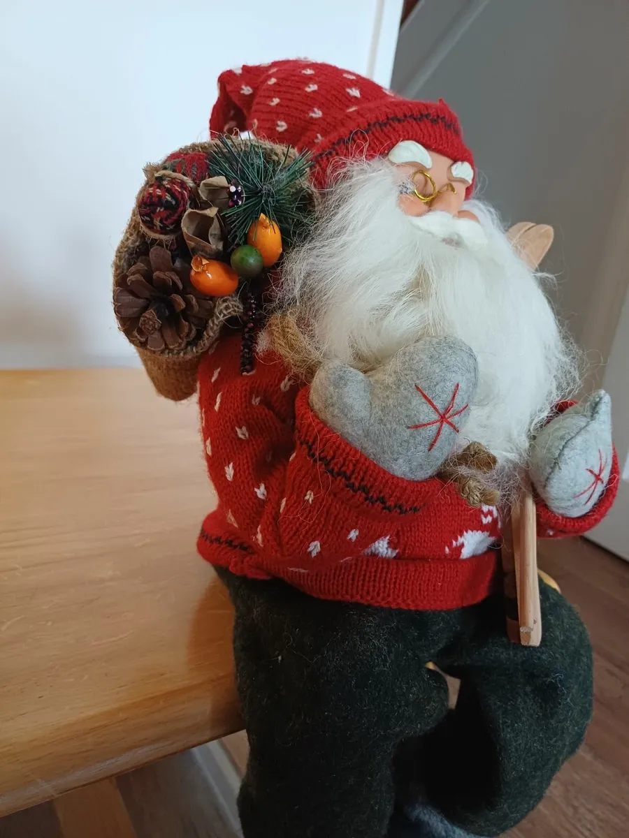 Christmas Santa & Musical Box - Image 4