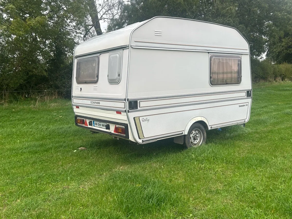 2 berth caravan - Image 3
