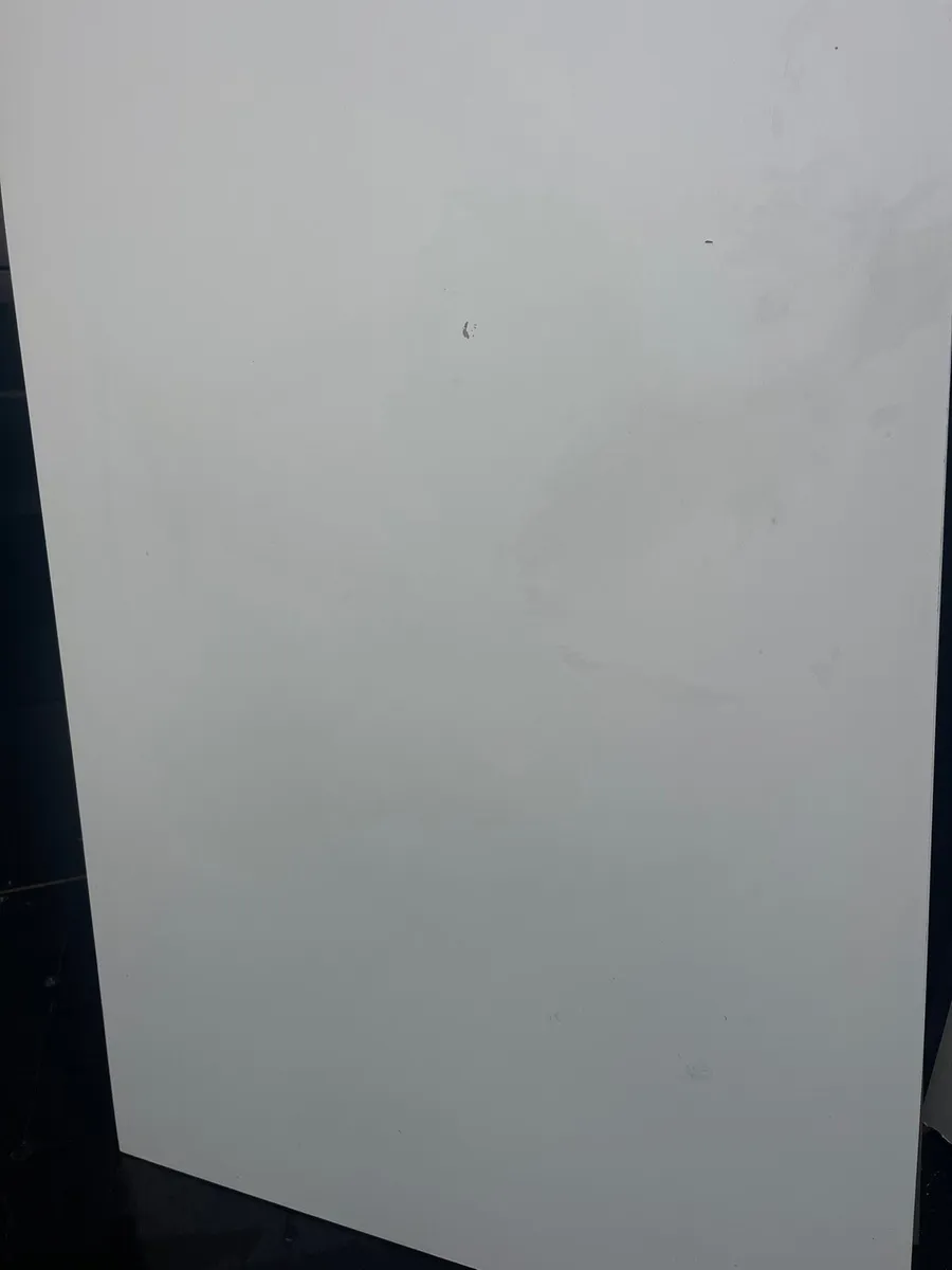 White table - Image 4