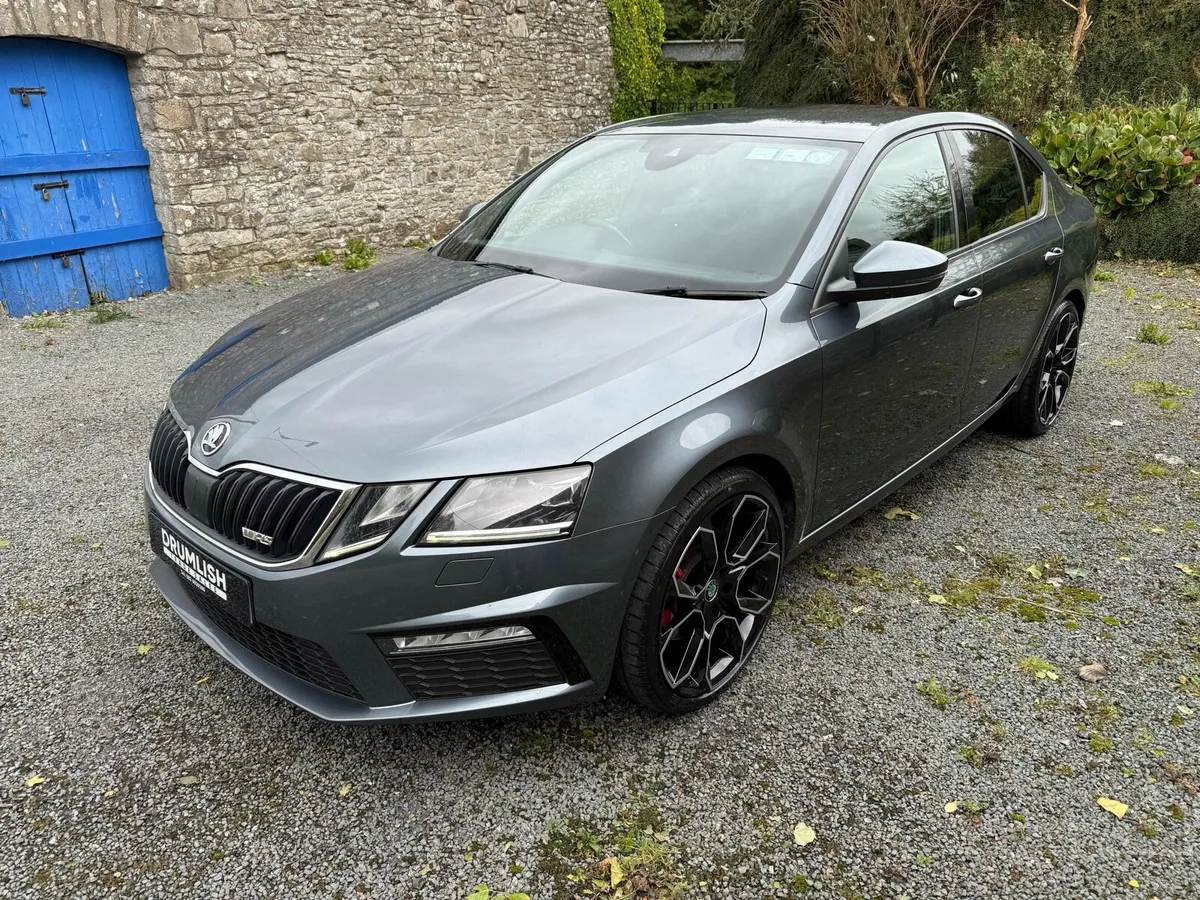 2018 Skoda Octavia VRS 184 BHP 5 Door Hatchback - Image 3