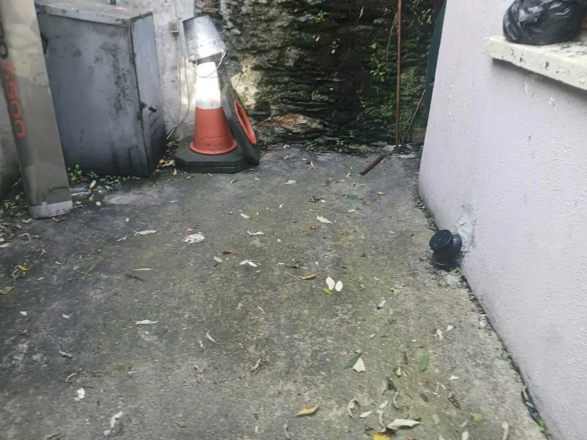 House - Image 2