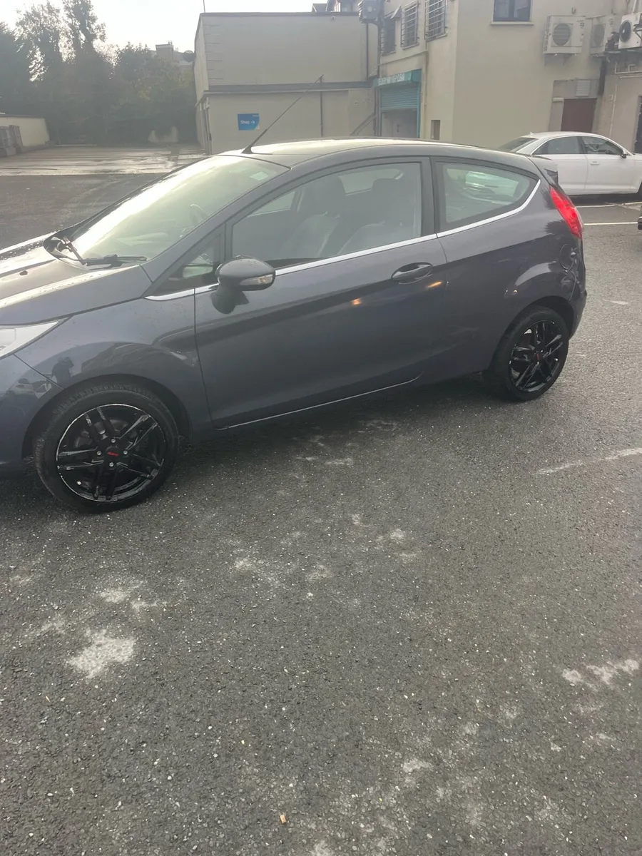 13 ford fiesta - Image 4