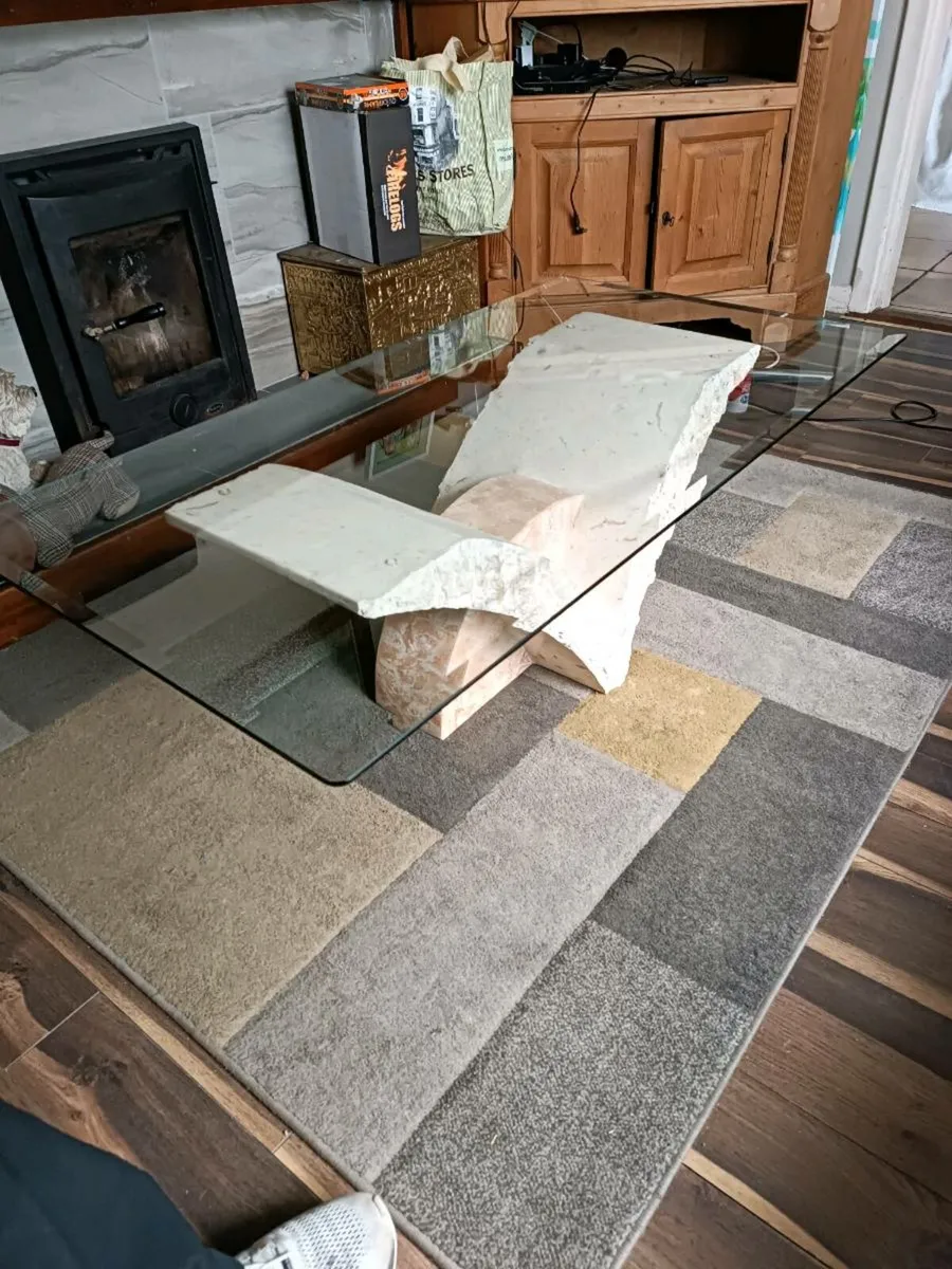 Coffee table - Image 1